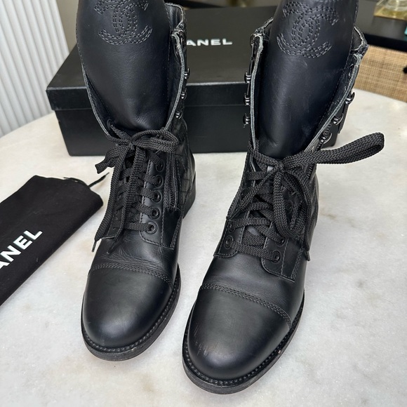 Chanel Leather CC Combat boots size 39.5 - Picture 3 of 14